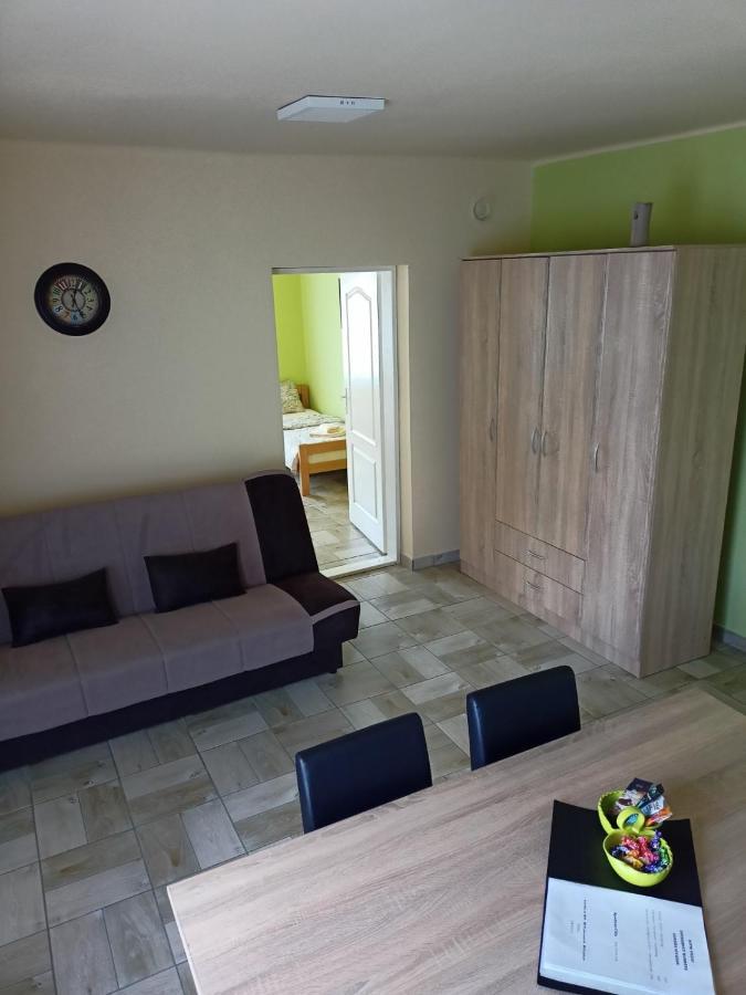 Apartman Fiva Apartamento Pacir Exterior foto